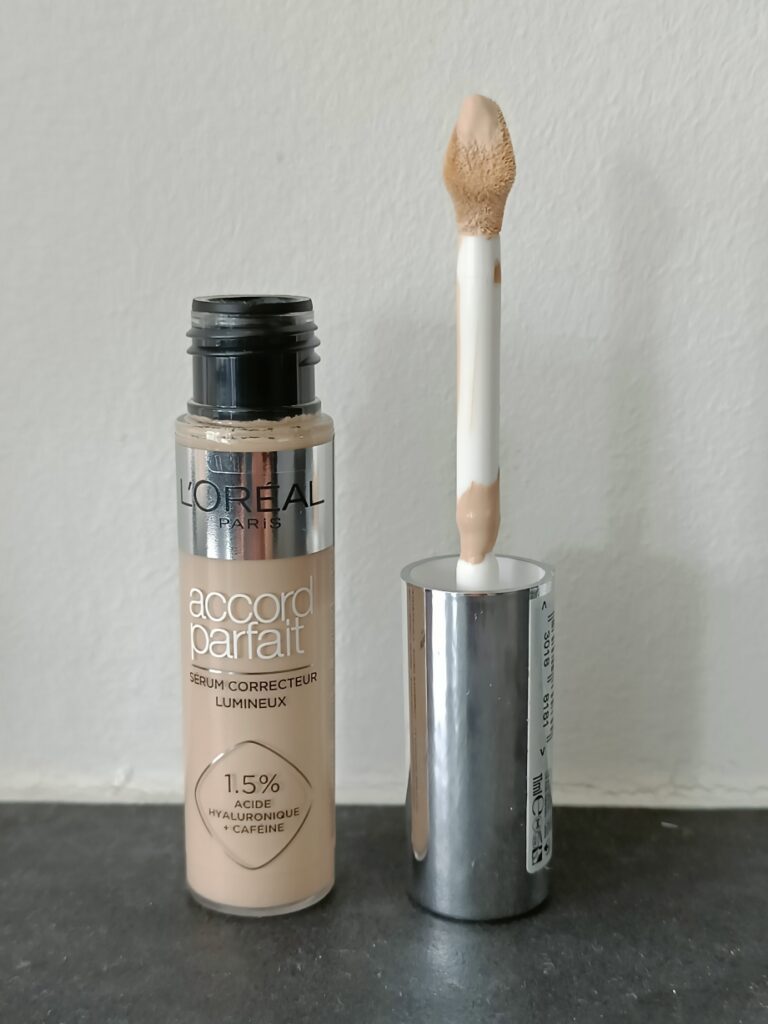 Concealer und der Iron-Shaped Applikator